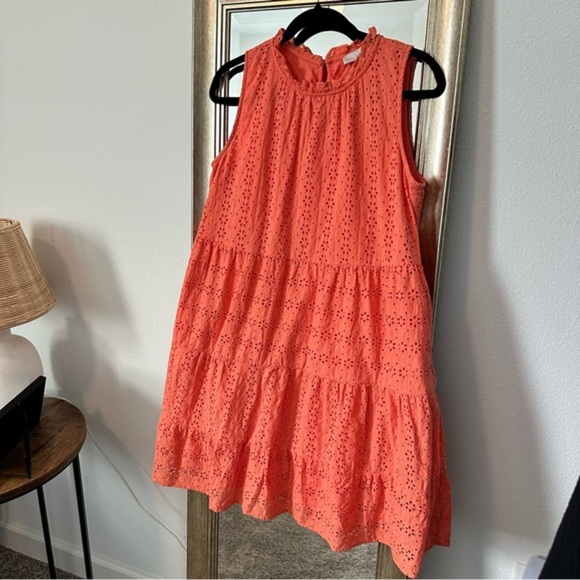 LOFT Dresses & Skirts - LOFT Eyelet Tiered Swing Dress